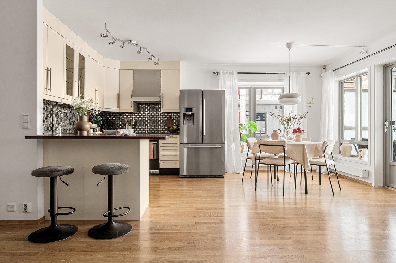 Property Seekers – Buyers & Tenants –