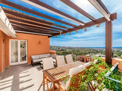 Penthouse in Ur n Andalucia j, Los Naranjos, Marbella