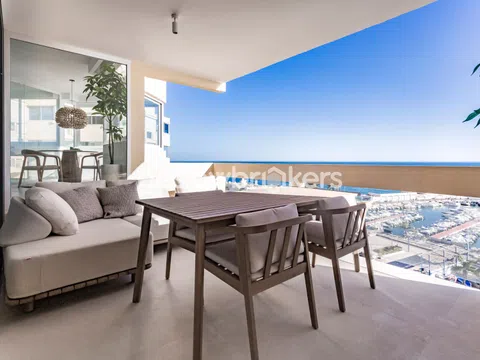 Flat / apartment in Av Duque De Ahumada, Playa Bajadilla-Puertos, Marbella