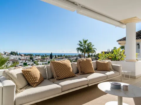 Duplex in Lomas de Marbella Club, Marbella